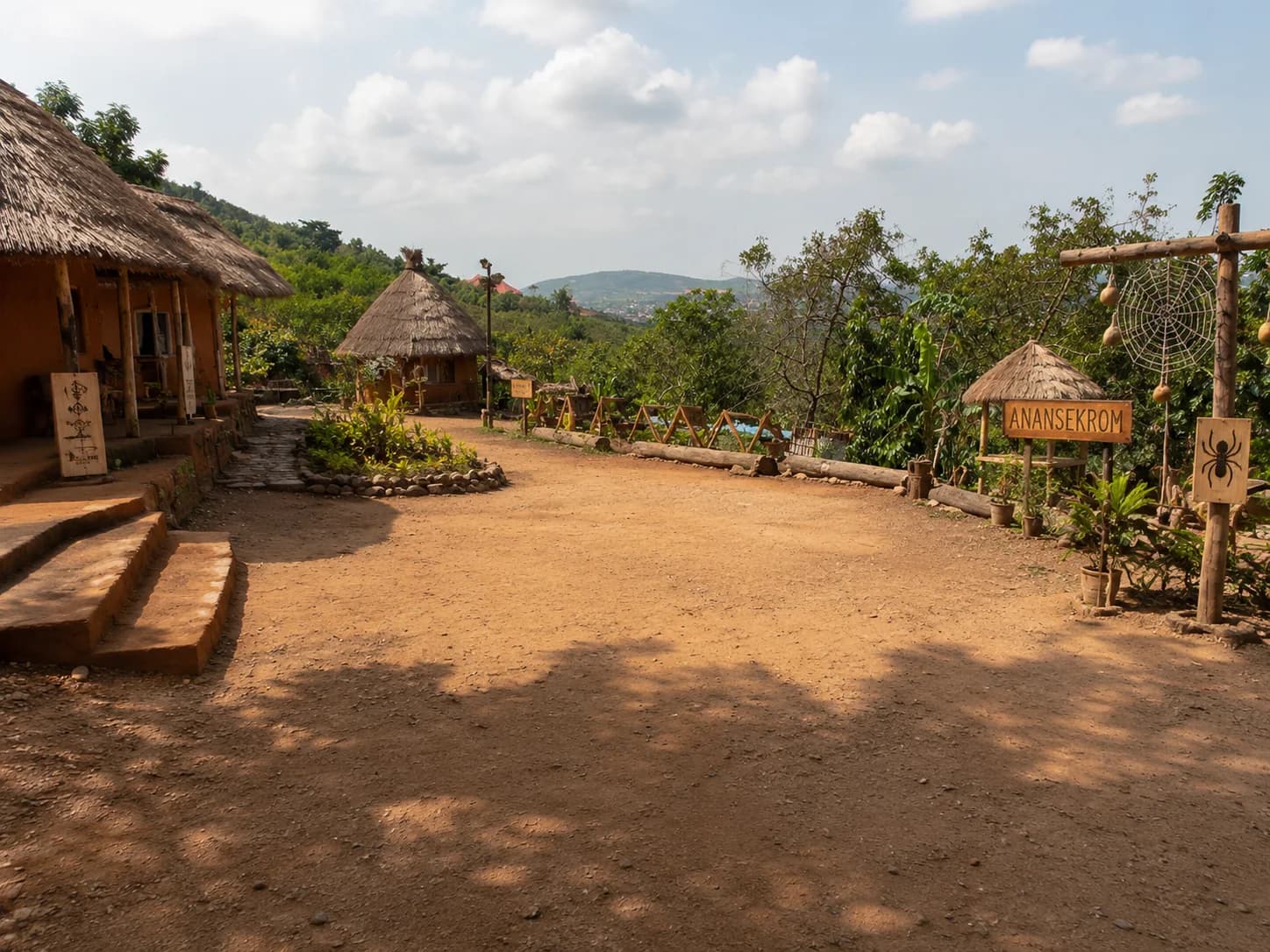 Anansekrom’s village and surrounding greenery in the mountain landscape